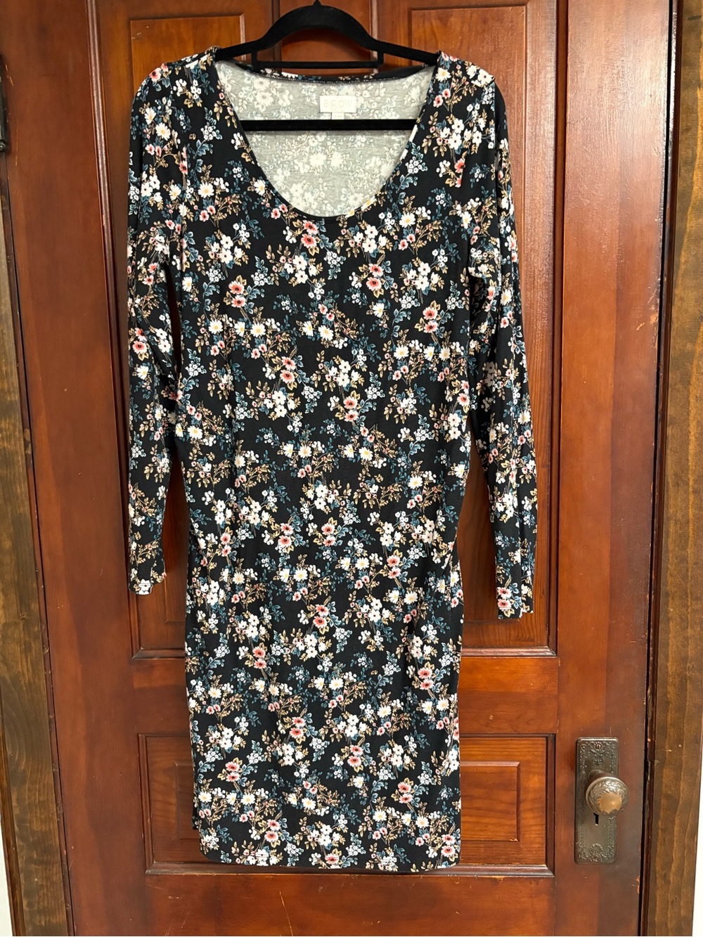a:glow Black Floral Long-Sleeve Scoop Neck Body Con Dress